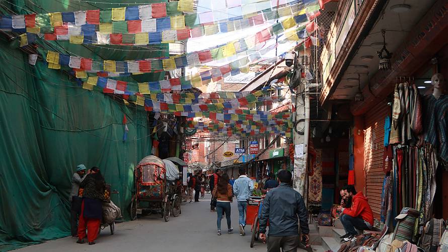 02-thamel_12